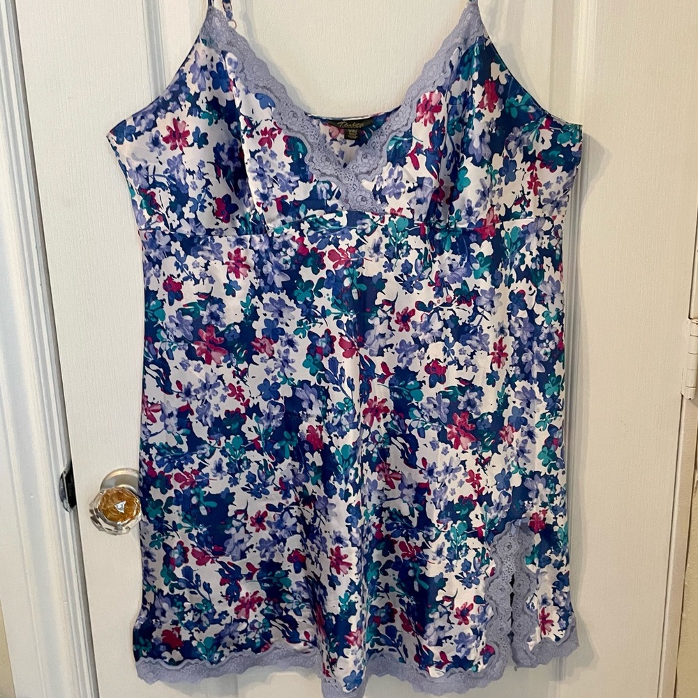 FLORAL CHEMISE. THALIA SODI. SATIN FINISH and LACE TRIMS SLEEPWEAR. GUC - Picture 9 of 14